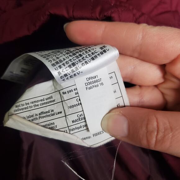 Eddie Bauer Women's XS Maroon Quilted Full Zip Up Vest Sleeveless Outerwear - Picture 7 of 11